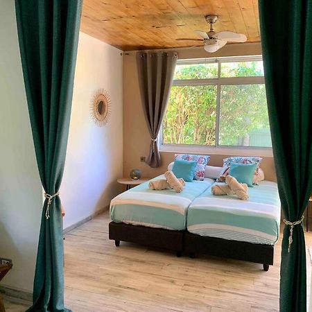 Villa Hoama Lodge Moorea Teavaro Exteriör bild