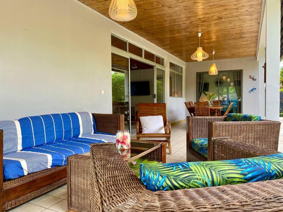Villa Hoama Lodge Moorea Teavaro Exteriör bild